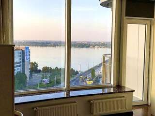 Апарт-отели Best Apartments in Most City Днепр Апартаменты с 2 спальнями и балконом, вид на реку-8
