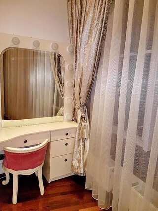 Апарт-отели Best Apartments in Most City Днепр Апартаменты с 2 спальнями и балконом, вид на реку-12